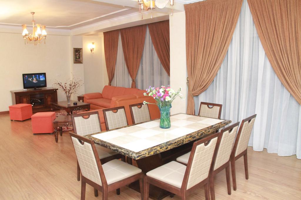 Solmile Family Guest House Addis Ababa Bagian luar foto