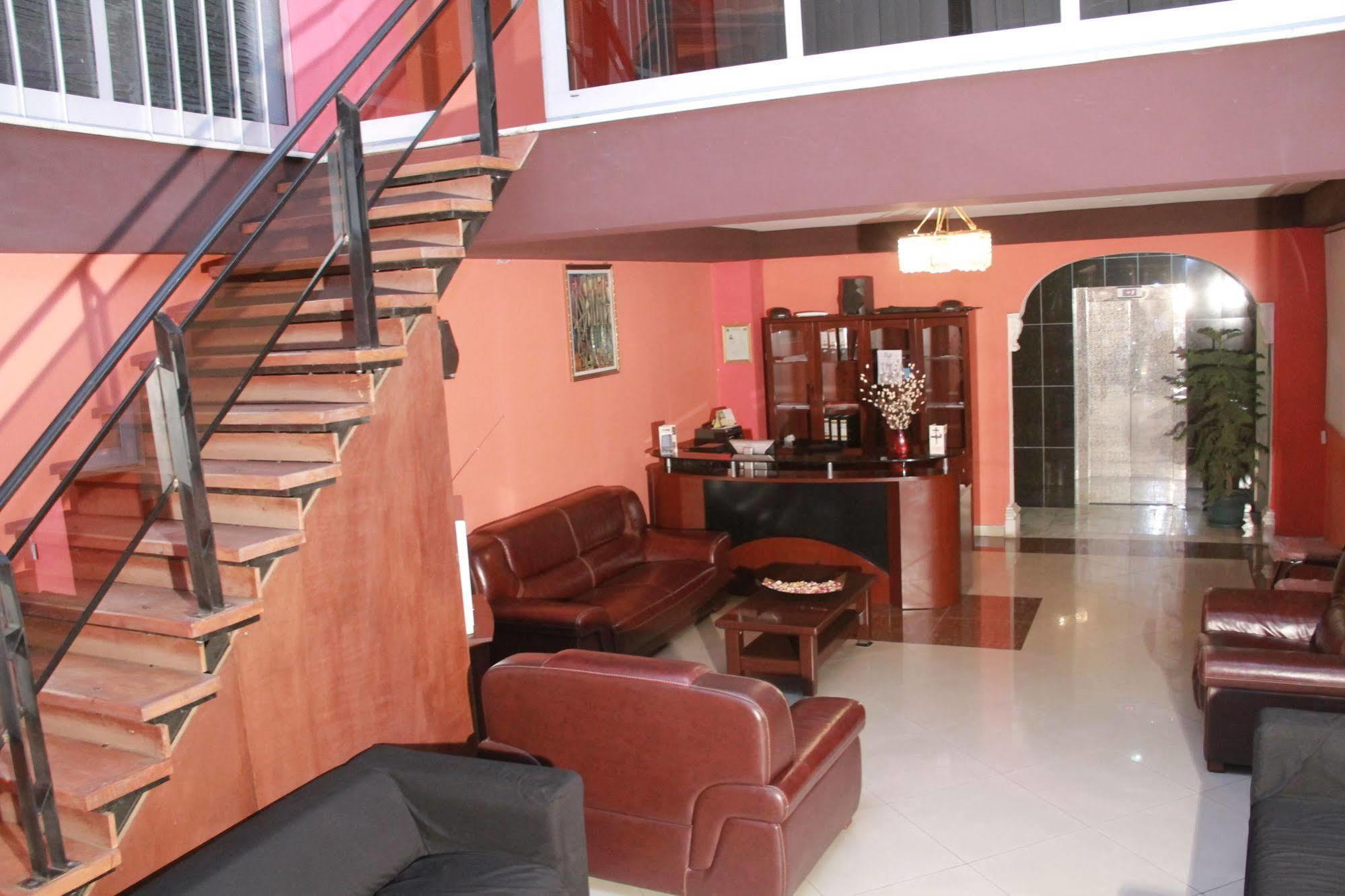 Solmile Family Guest House Addis Ababa Bagian luar foto