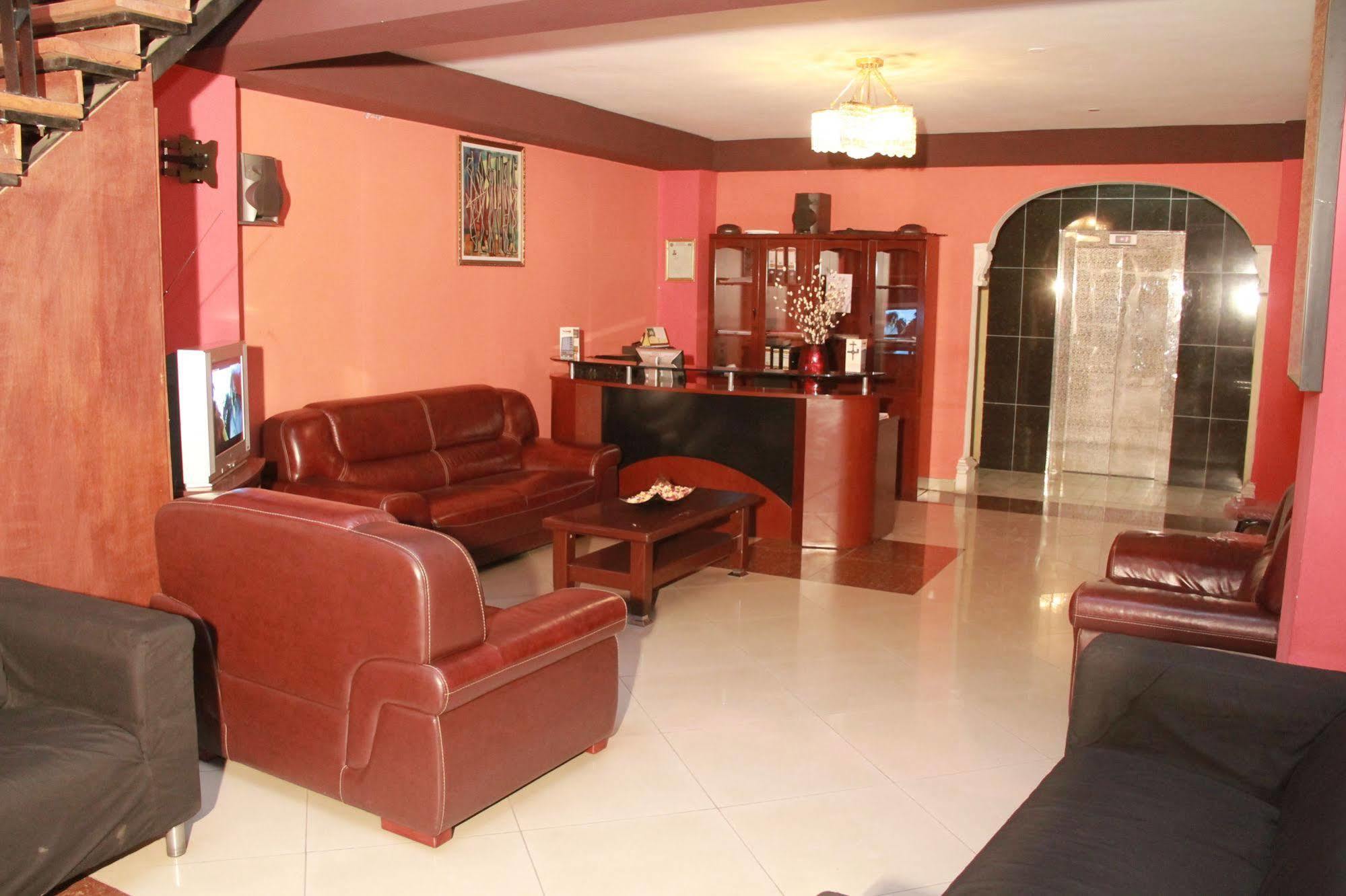 Solmile Family Guest House Addis Ababa Bagian luar foto