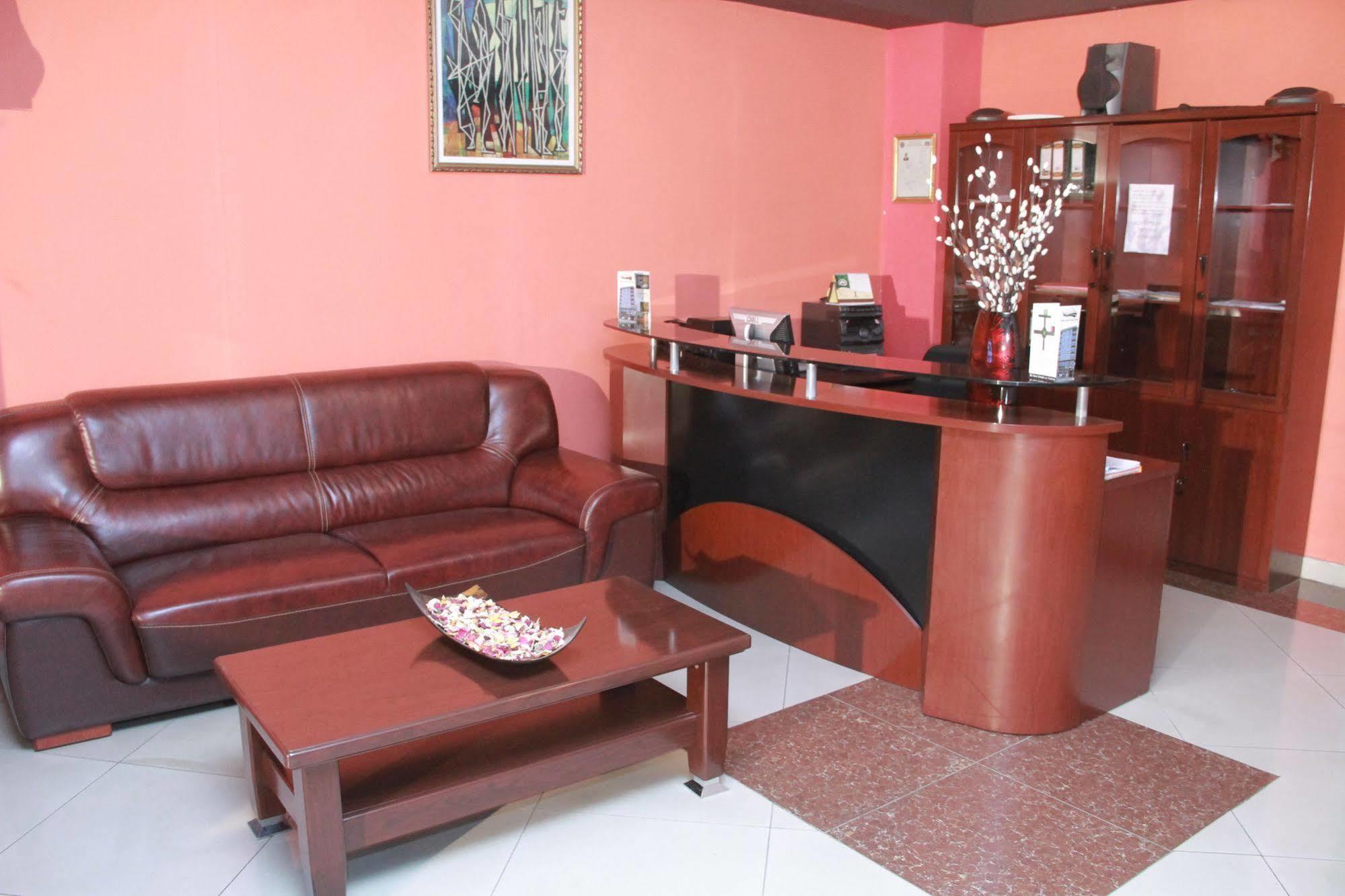 Solmile Family Guest House Addis Ababa Bagian luar foto