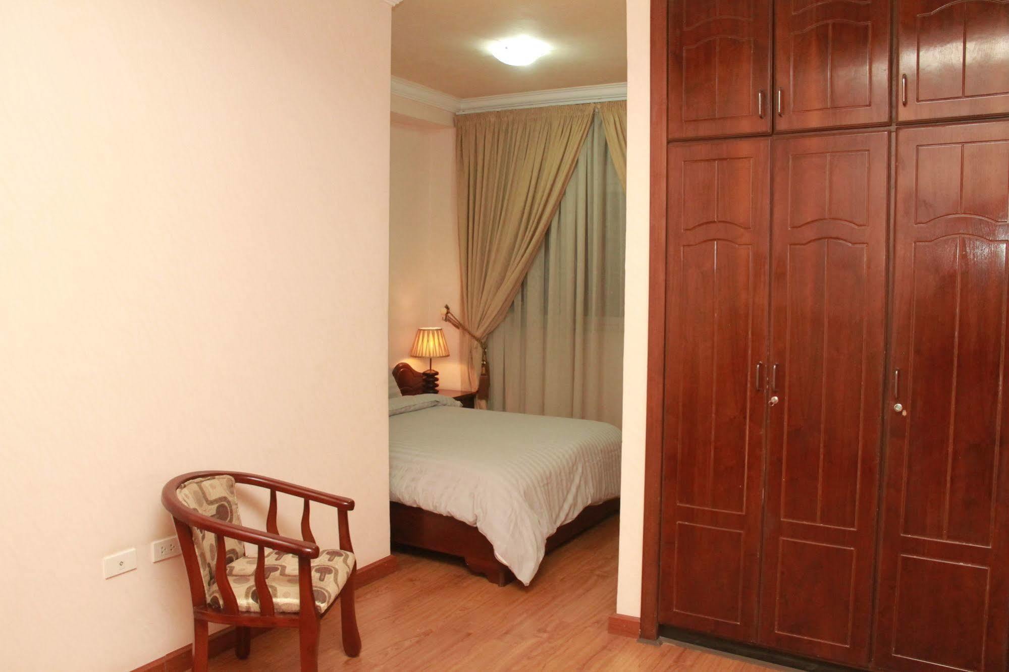 Solmile Family Guest House Addis Ababa Bagian luar foto
